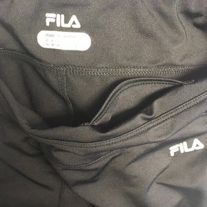 Fila workout pants! 🖤